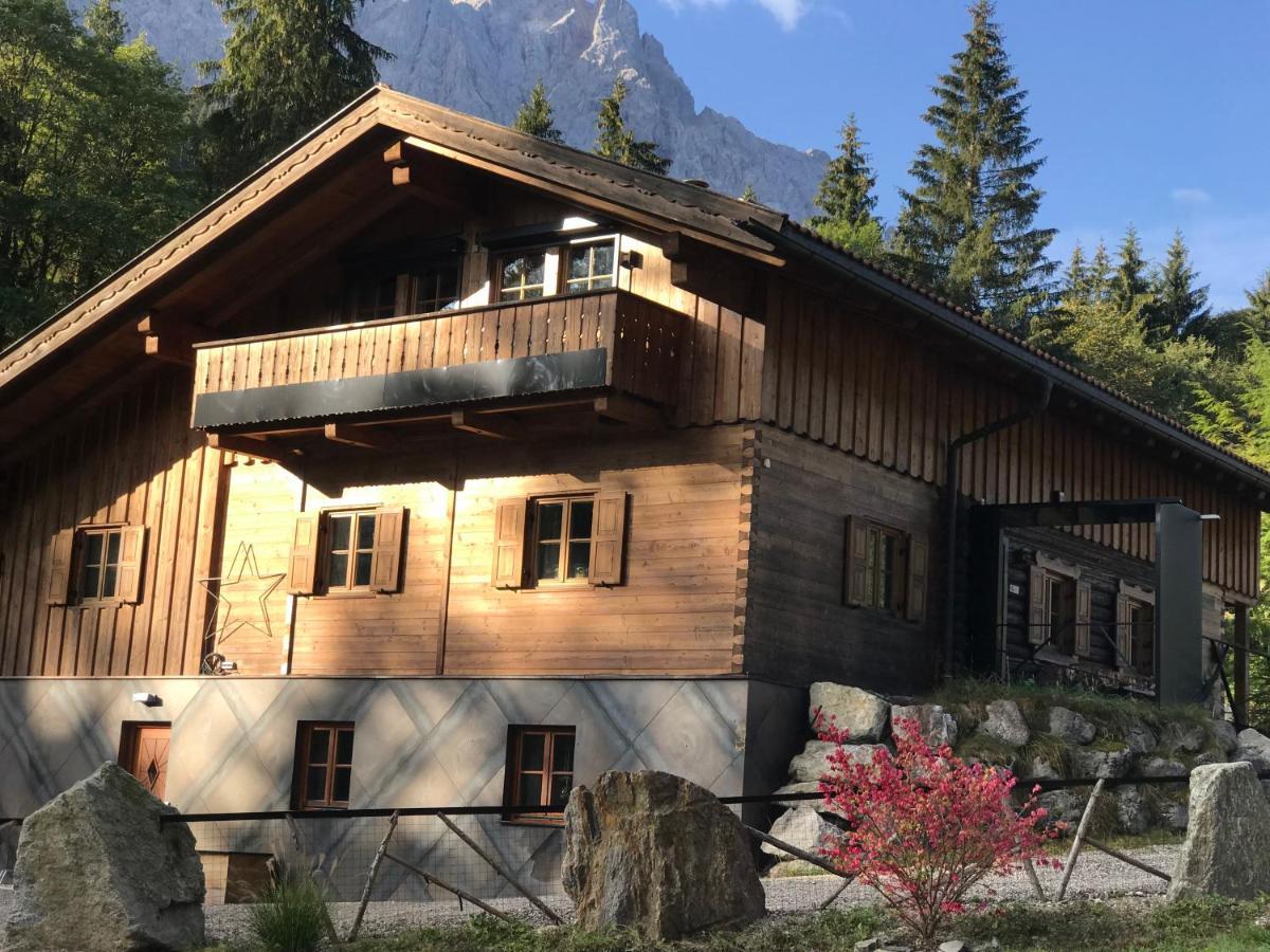 Chalet S - 5 Sterne Luxus Ferienhaus Direkt Am Eibsee Und Zugspitze Грайнау Екстериор снимка